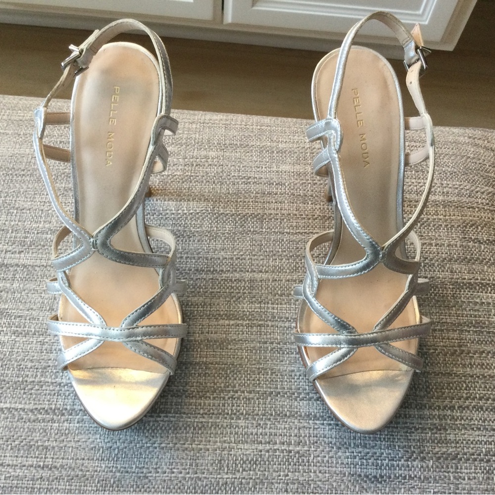 Women heel shoes